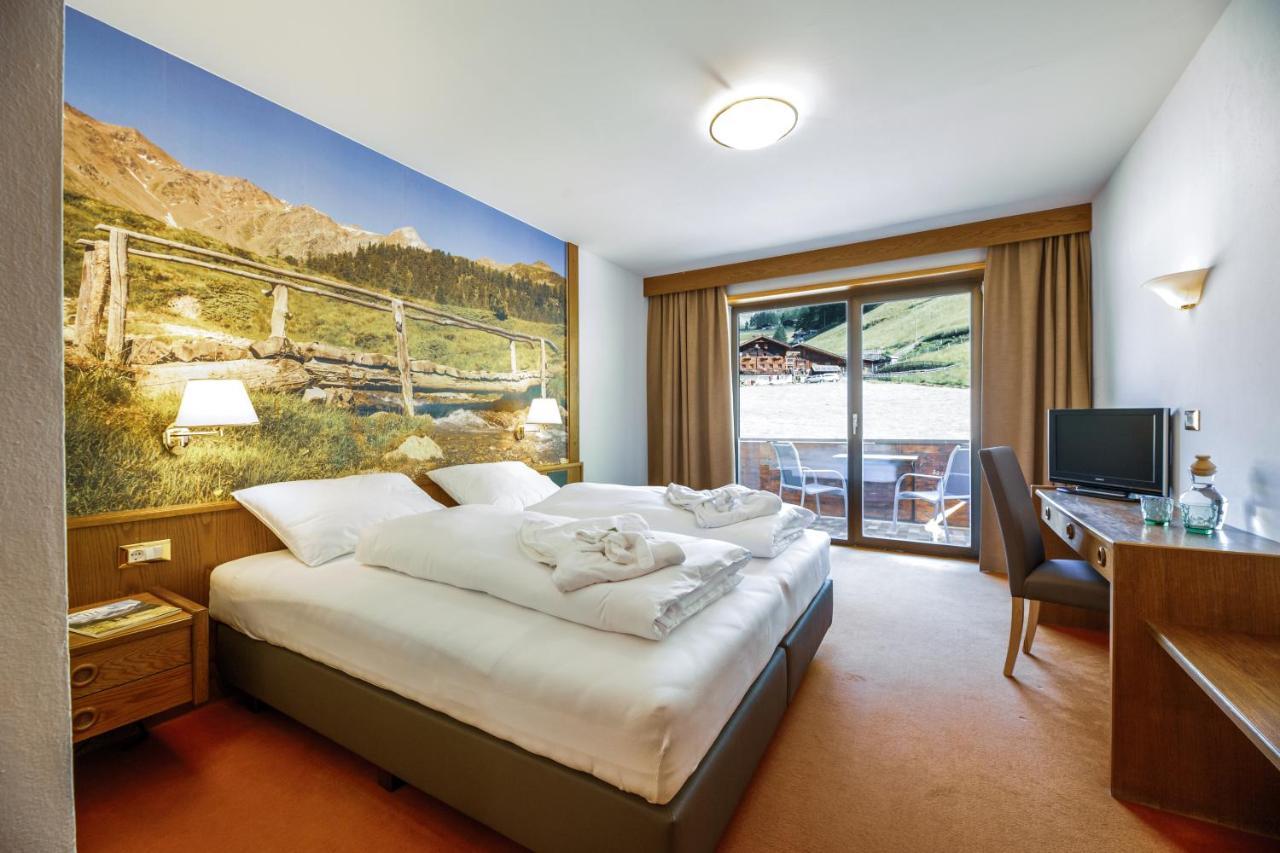 Berghotel Tyrol Senale Esterno foto